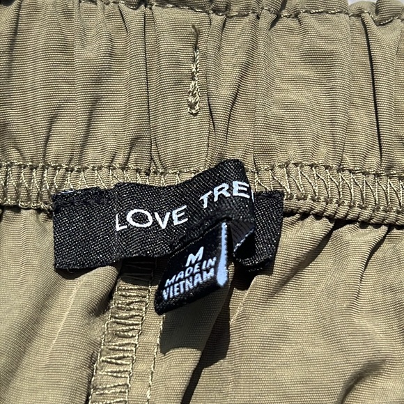 Parachute Pants Army Green with draw string waist and pant let, 3 pocket size M - Picture 10 of 10